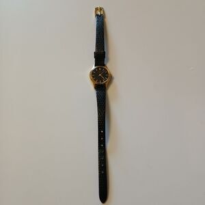 Vtg Pulsar Watch Women Black Round Dial 21mm Gold Tone V811-0980 Leather Band
